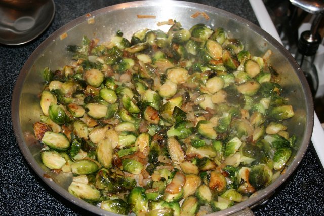 brussel-spouts-with-carmelized-onions